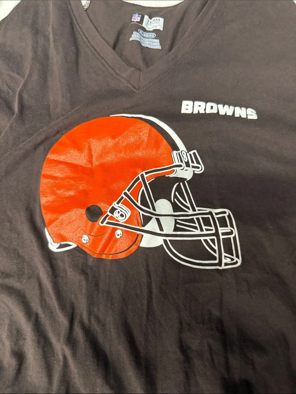 NFL Brown and White Cleveland Browns Helmet Tee